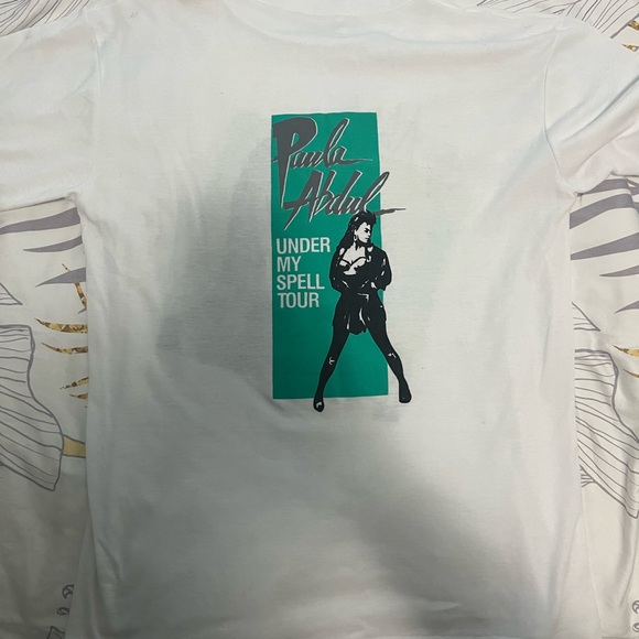 Vintage 1991 Paula Abdul Under my Spell shirt - Picture 3 of 4